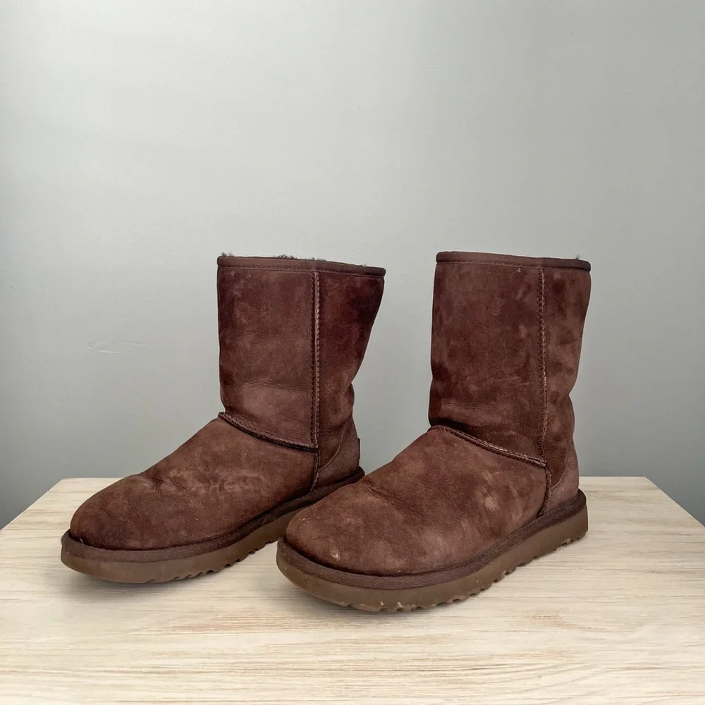 UGG Women’s Classic Short II Sheepskin Boots - Chocolate Brown